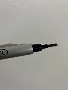 تجریه خرید سرم تقویت‌کننده مژه آیسول مدل قلمی  حجم 4.2 میلی‌لیتر