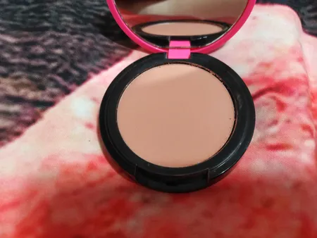 رژ گونه کالیستا مدل Color and Art شماره B02