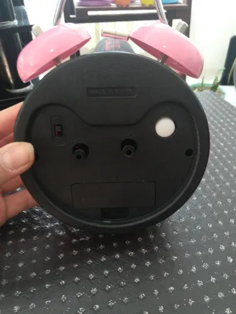 ساعت رومیزی مدل زنگ دار فلزی 102