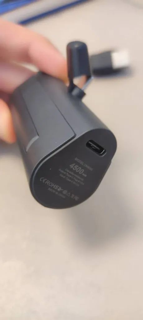 پاوربانک یونیوو مدل UN5000 USB-C ظرفیت 4500 میلی آمپر ساعت