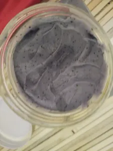 تجریه خرید اسکراب لایه بردار پوست مکس لیدی مدل بلوبری حجم 300 میلی لیتر