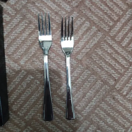 سرویس قاشق و چنگال 12 پارچه صنایع استیل ایران مدل مونزا کد 101