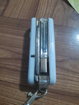 فلش مموری طرح چاقوی چندکاره مدل UM-001 ظرفیت 32 گیگابایت