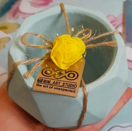 گلدان بتنی مدل چند وجهی