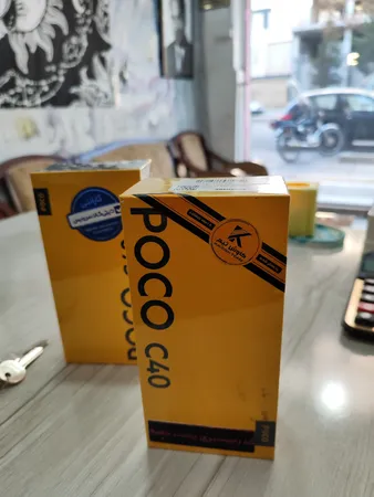 گوشی موبایل شیائومی مدل Poco C40 دو سیم کارت ظرفیت 32 گیگابایت و رم 3 گیگابایت- گلوبال