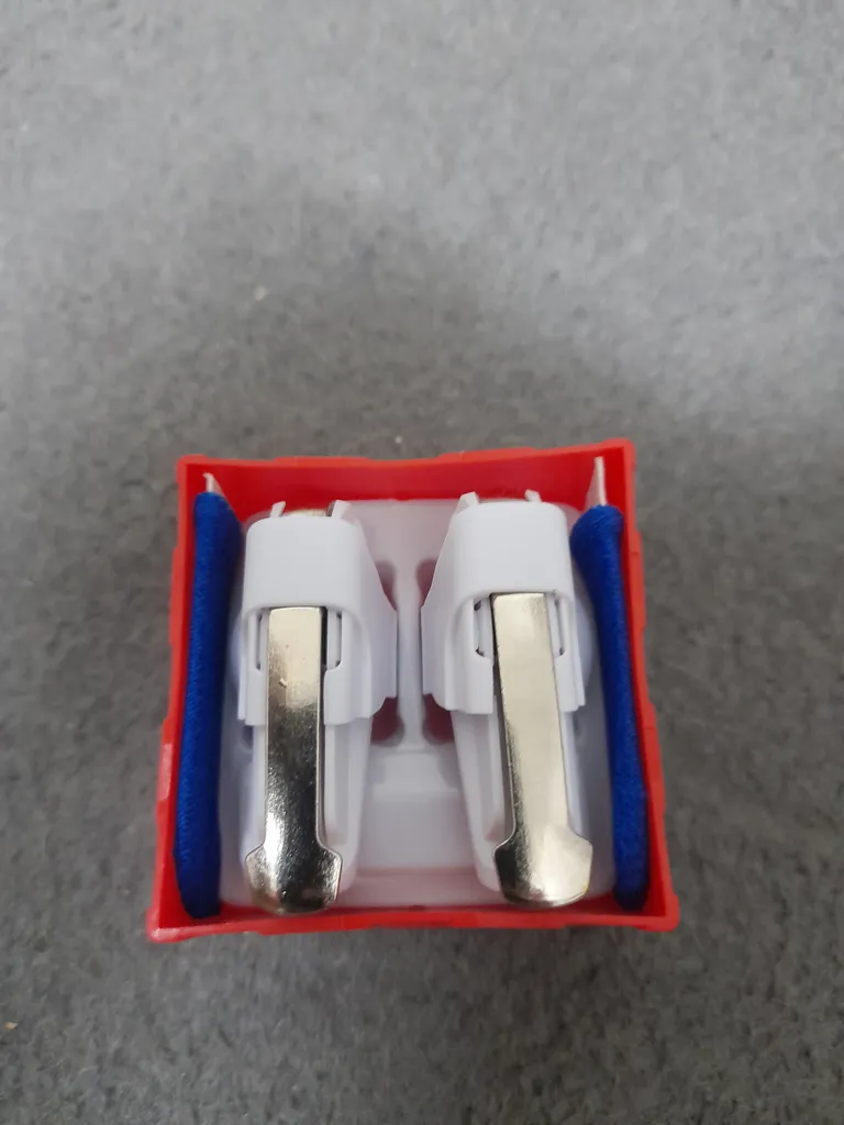 دسته بازی Pubg مدل Rasin به همراه آستین کنترل کننده انگشت