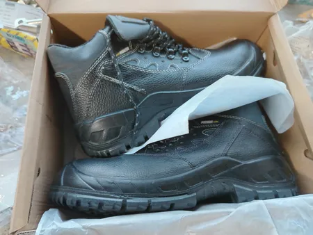 کفش کوهنوردی کلارتس مدل 3F048C