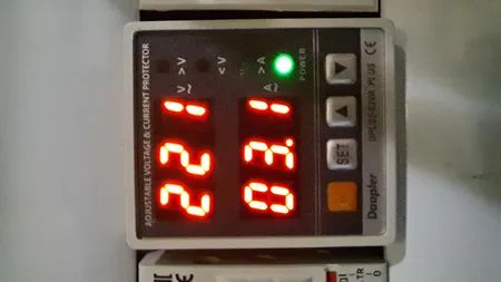 محافظ ولتاژ داپلر مدل DPLS3-63VA