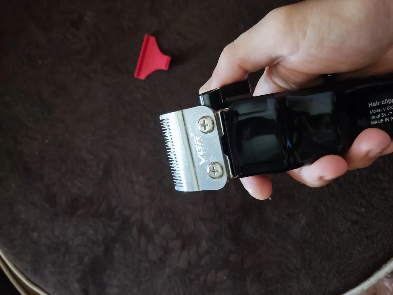 ماشین اصلاح موی سر و صورت وی جی ار مدل V-683