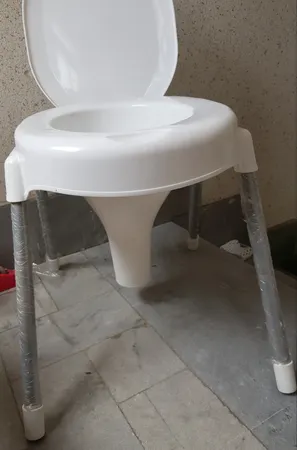 توالت فرنگی ناصر پلاستیک مدل Nas33