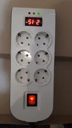 محافظ ولتاژ پارت الکتریک مدل PE8796