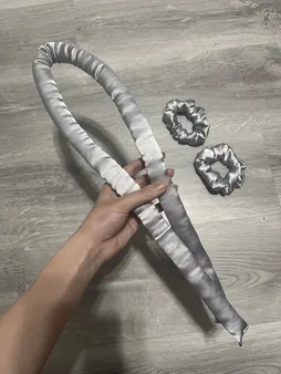 بیگودی مو مدل پرنسس طرح روبان به همراه کش مو بسته 2 عددی