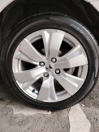 واکس لاستیک روناکس مدلvL4 حجم 4 لیتر