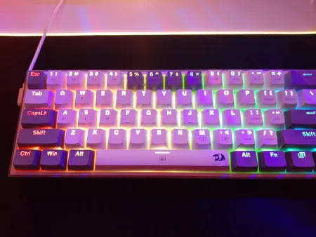 کیبورد گیمینگ ردراگون مدل K617 FIZZ، سوییچ مکانیکال قرمز، Tenkeyless، نورپردازی RGB