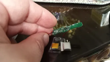 باتری لیتیوم یون قابل شارژ مدل AIR-01 ظرفیت 25 میلی آمپر ساعت