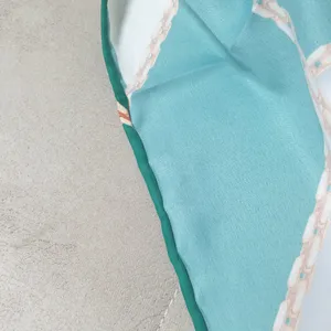 تجریه خرید روسری زنانه مدل ابریشم زنجیری کد 6020