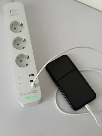 چندراهی برق هادرون مدل P343 مجهز به شارژر 30 وات