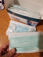 تجریه خرید ماسک تنفسی مدل سه لایه سبز 608040014 بسته 50 عددی