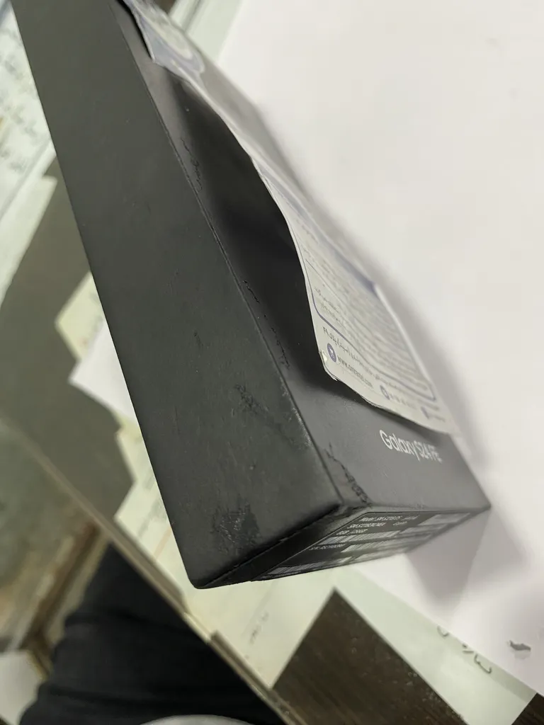 گوشی موبایل سامسونگ مدل S24 FE دو سیم کارت ظرفیت 256 گیگابایت و رم 8 گیگابایت - ویتنام