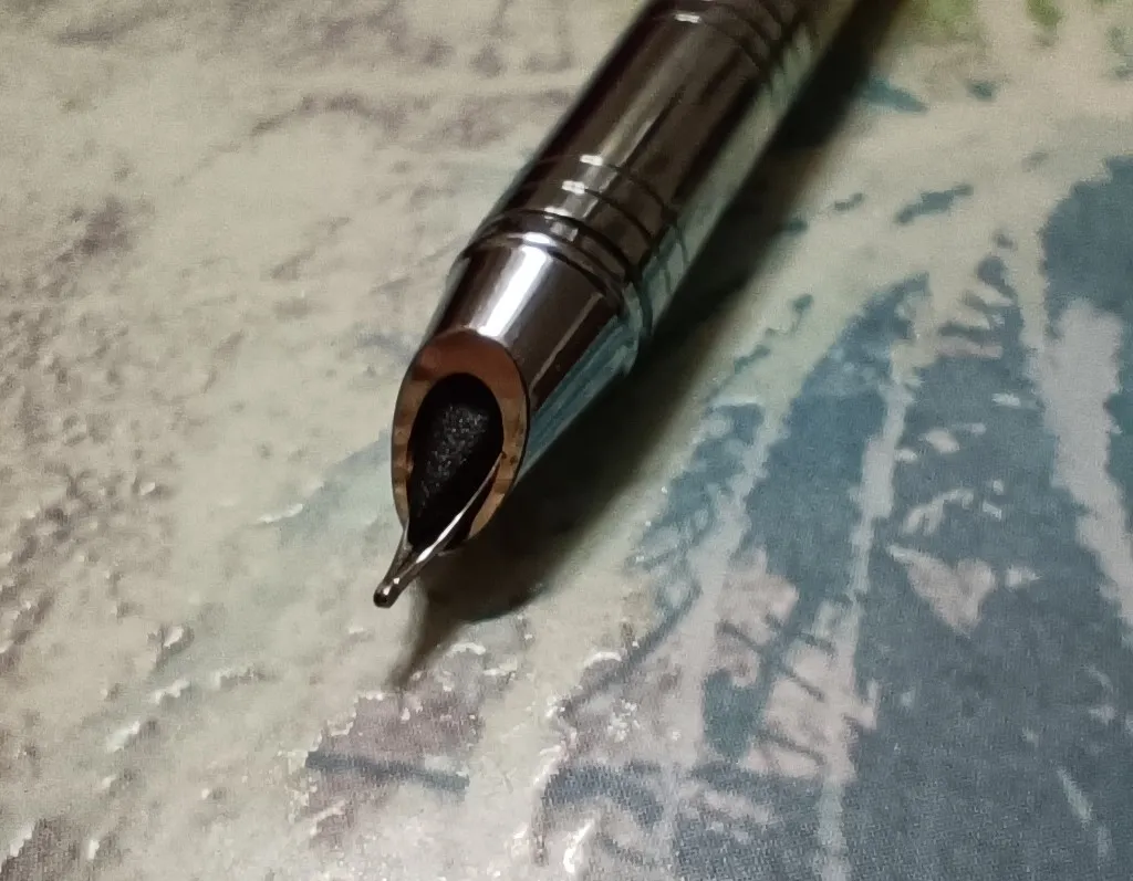 خودنویس مدل True Color به همراه جوهر بسته 7 عددی