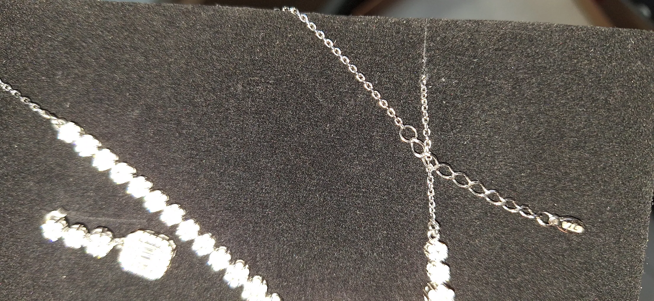 نیم ست نقره زنانه جی تی ای مدل امرالدکات