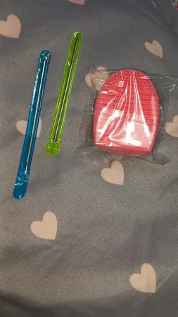 پیلینگ صورت مدل P2 مجموعه دو عددی به همراه پد شستشوی برس آرایشی مدل B1