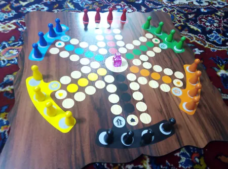 بازی فکری مدل منچ و مارپله کد G1