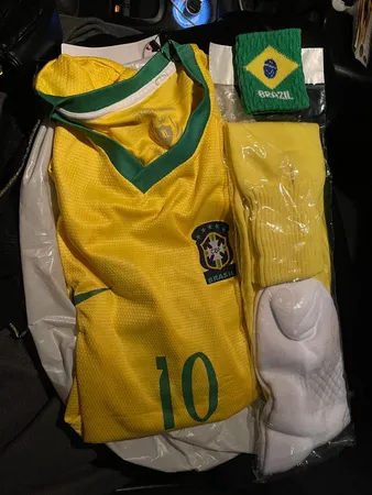 ست پنج تکه لباس ورزشی پسرانه طرح برزیل مدل نیمار 2024