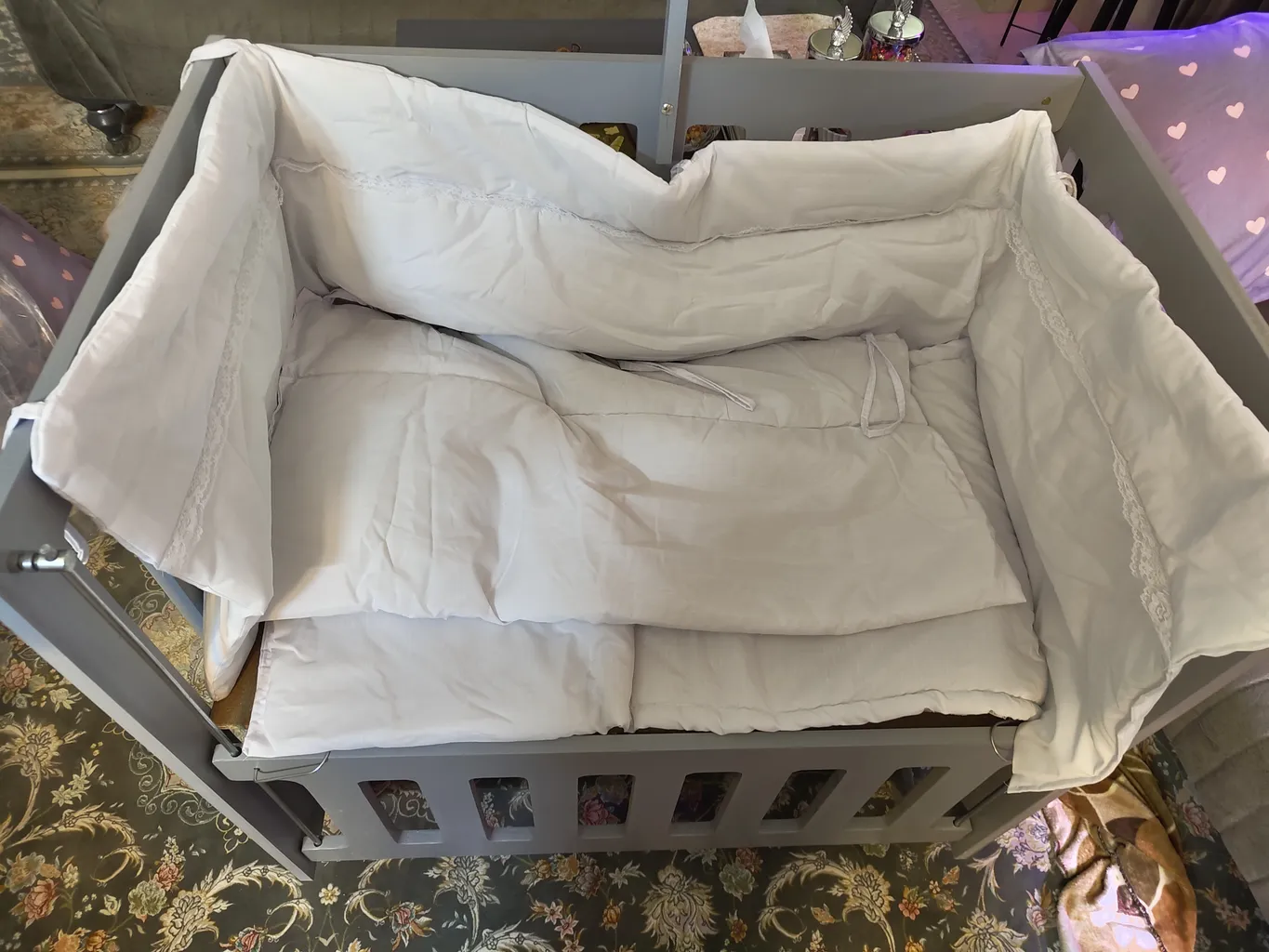 تخت کنار مادر و گهواره نوزاد مدل کارن