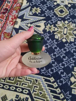 ادوپرفیوم زنانه مدل Catherine حجم 45 میلی‌لیتر