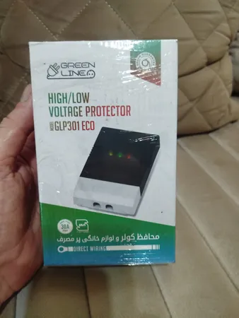 محافظ ولتاژ گرین لاین مدل  GLP-301 ECO-A