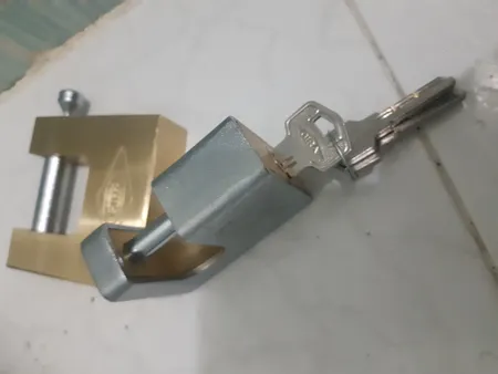 قفل کتابی گیرا مدل GIRA0041