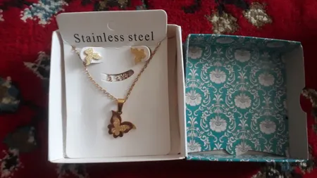 نیم ست سین گالری طرح پروانه سواچ sn203