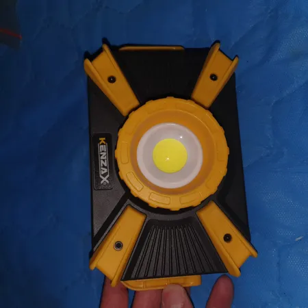 چراغ شارژی کنزاکس مدل KPL-1100