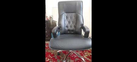 صندلی مدیریتی وارنا مدل M9002