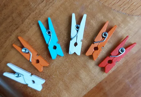 گیره کاغذ مدل C10 بسته 10 عددی