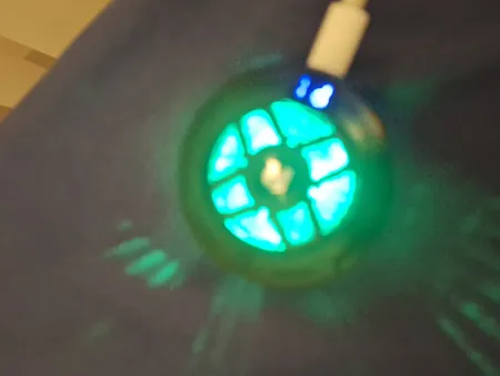 خنک کننده گوشی موبایل ریمکس مدل Magnetic Cooler With Temperature display RT-F7i