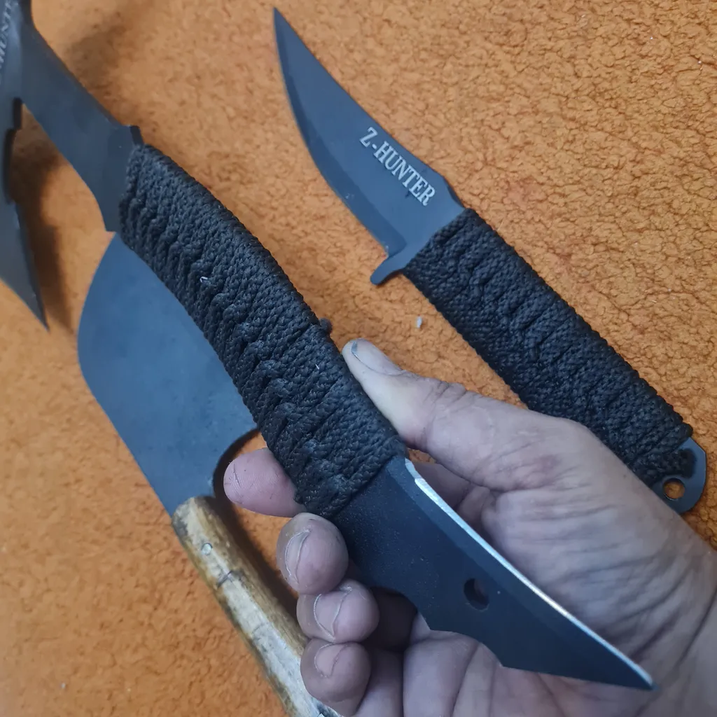 تبر و چاقوی سفری زد هانتر مدل atshon