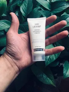 تجریه خرید کرم ضد لک و روشن کننده سینره حجم 65 میلی لیتر