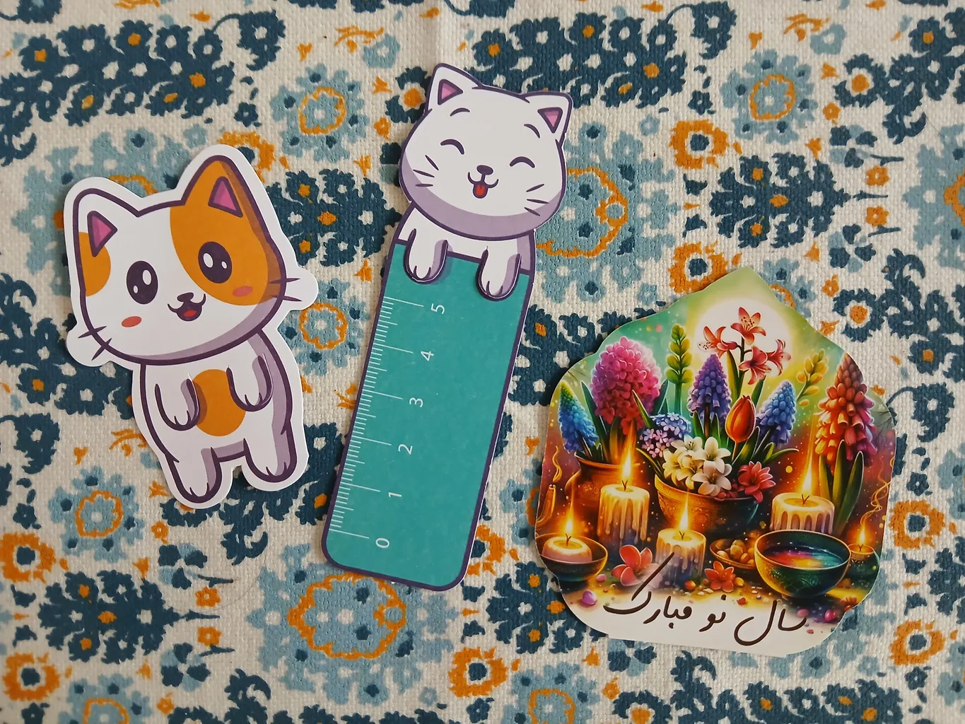 تقویم رومیزی سال 1404 انتشارات ایلیا مهر مدل سبد گل