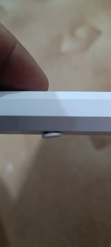 چراغ قوه یووی اکسلنت مدل شارژی