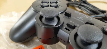 دسته بازی پلی‌استیشن 2  مدل Silk-A