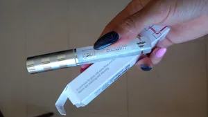 تجریه خرید لیپ گلاس مای مدل لومینوس شماره 12