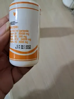 قطره ویتامین ب کمپلکس پرنده زوریخ مدل KICHIPET وزن 30 گرم