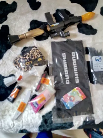 اسکراب پوست رینوزیت مدل Oil and Free حجم 200 میلی لیتر