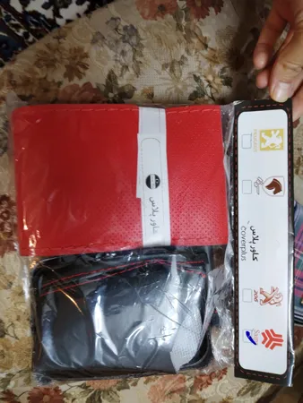 روکش فرمان کاور پلاس مدل PR-LUXE-RD به همراه سردنده وگردگیر و روکش ترمزدستی و کاور سویچ مناسب برای پراید