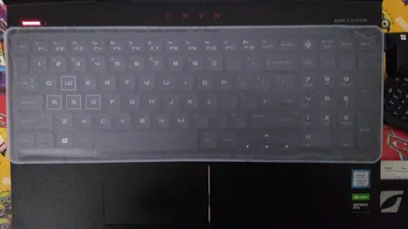 محافظ کیبورد مدل Crystal مناسب برای نوت بوک 15.6 اینچ