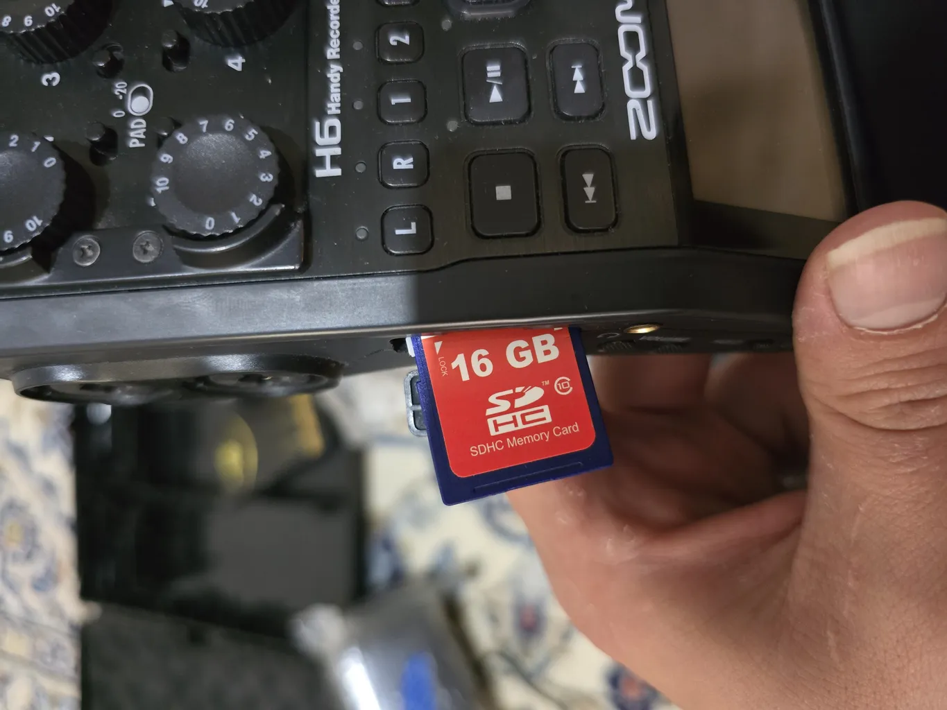 ضبط کننده حرفه ای صدا زوم مدل H6