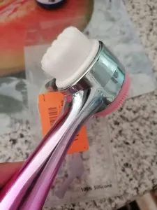 تجریه خرید برس پاک‌سازی سیلکفیس مدل T202