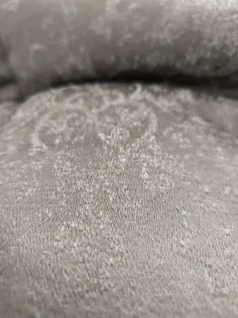 سرویس روتختی نوپه هوم مدل مخمل شانل طلاکوب اکسترا MLNE دو نفره 8 تکه